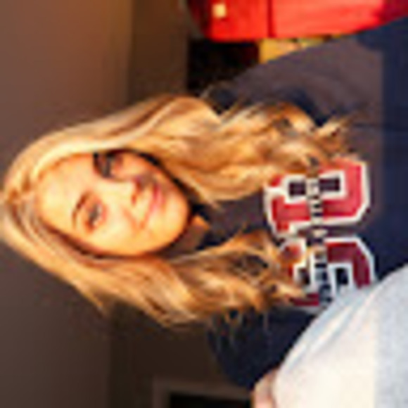 Meet your Posher, Ana - Picture 1 of 1